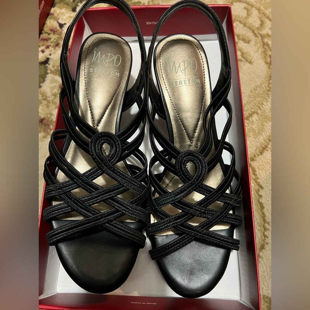 Impo Erin black sandals 8 in box